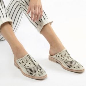 Free People sandal mules size 35